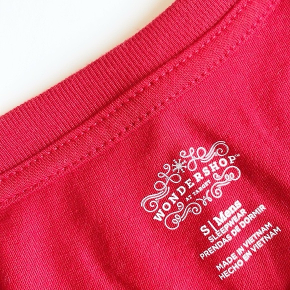 Wondershop at Target Feliz Navidad Christmas T-Shirt - Picture 3 of 4